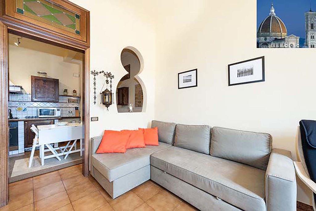 Via Faenza 63 * Florenz